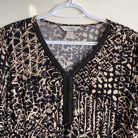 CJ Banks Top - Picture 2 of 3